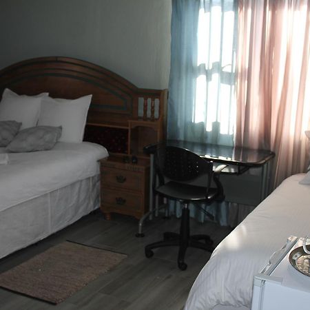 Coco Palm Bed&Breakfast 温特和克 外观 照片